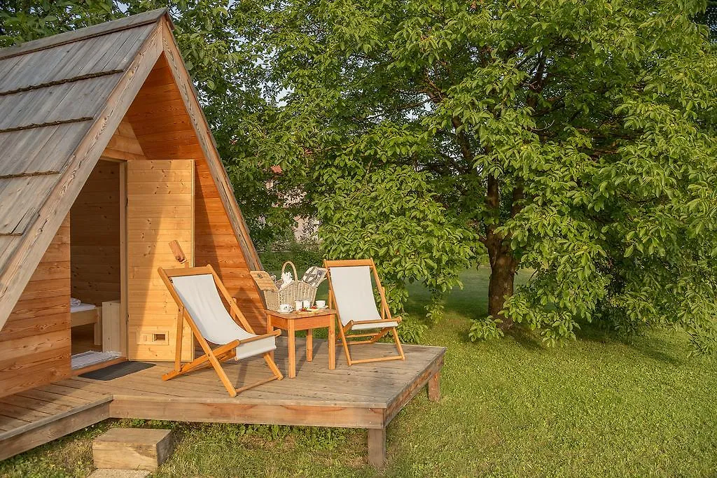 Luxuszelt Hotel Glamping Bizjak Preddvor Slowenien