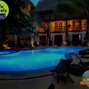 https://hotel-el-pueblito.quintano-roohotels.com